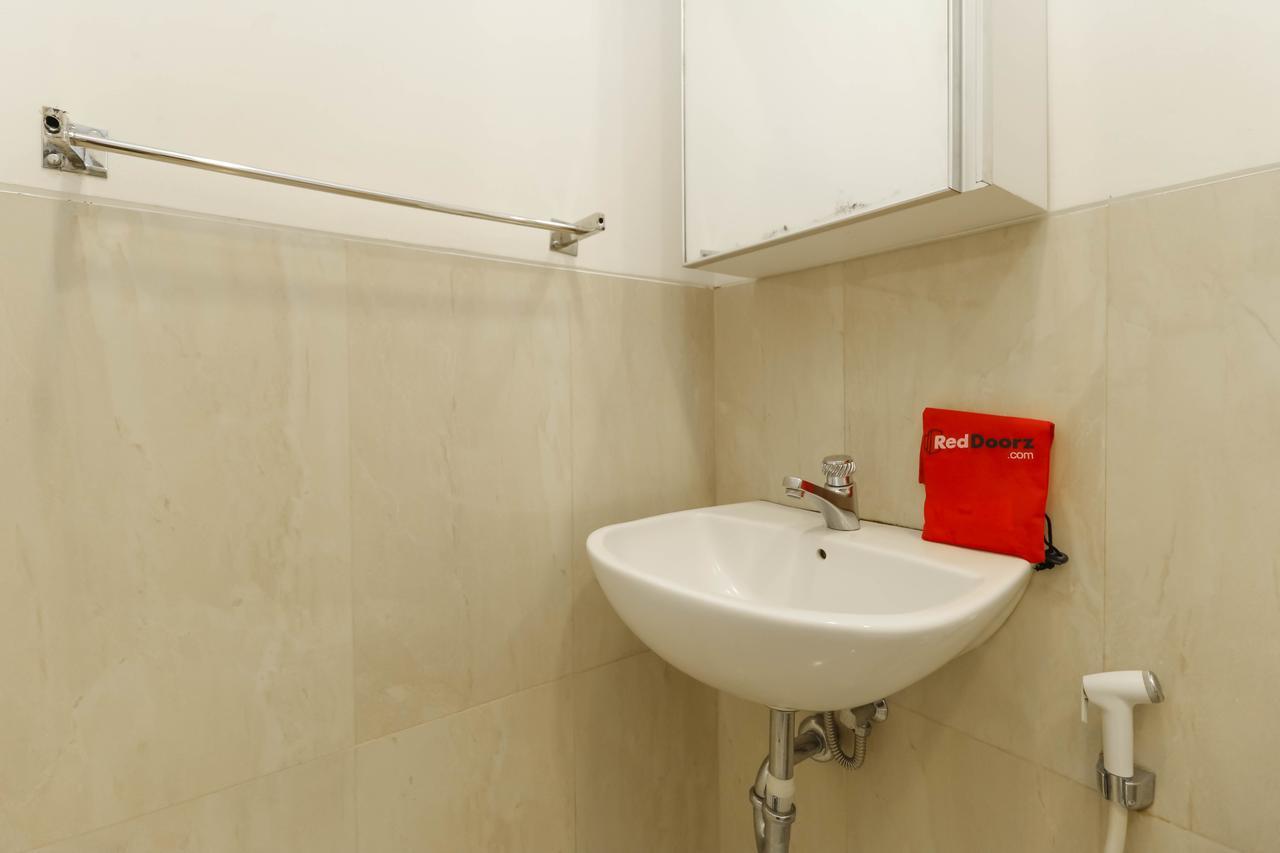 Reddoorz Plus @ Tendean Τζακάρτα Εξωτερικό φωτογραφία